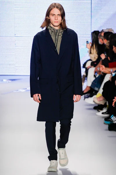 Look 22